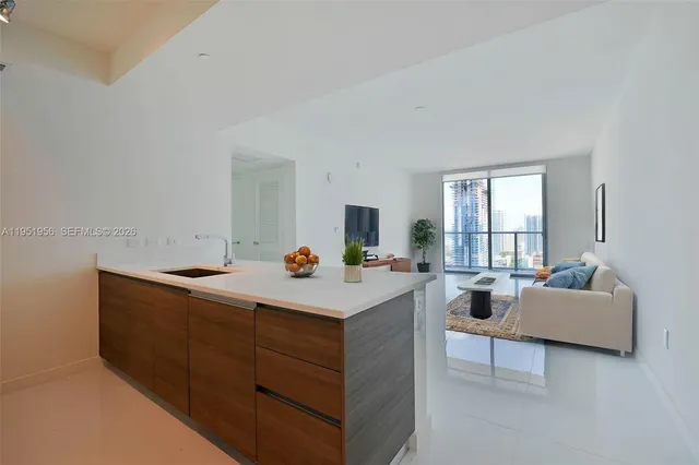 $4,000 | 1100 South Miami Avenue, Unit 3107, Miami, FL 33130