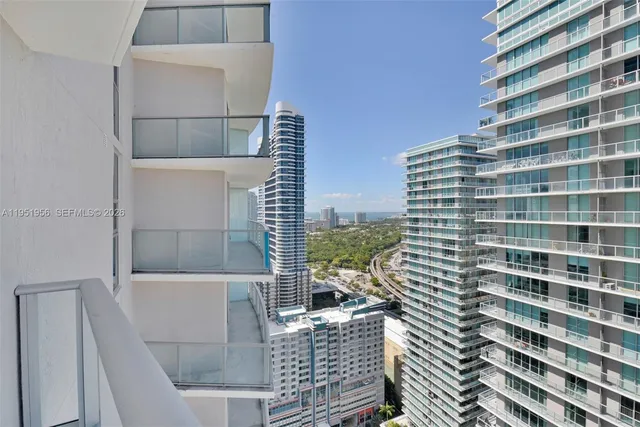 $4,000 | 1100 South Miami Avenue, Unit 3107, Miami, FL 33130