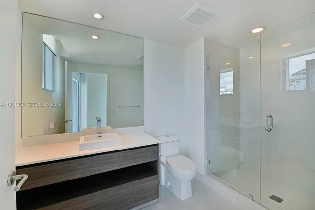 $4,000 | 1100 South Miami Avenue, Unit 3107, Miami, FL 33130