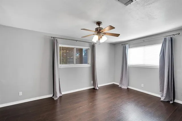 $2,300 | 202 Vanderbilt Lane, Waxahachie, TX 75165