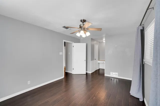 $2,300 | 202 Vanderbilt Lane, Waxahachie, TX 75165