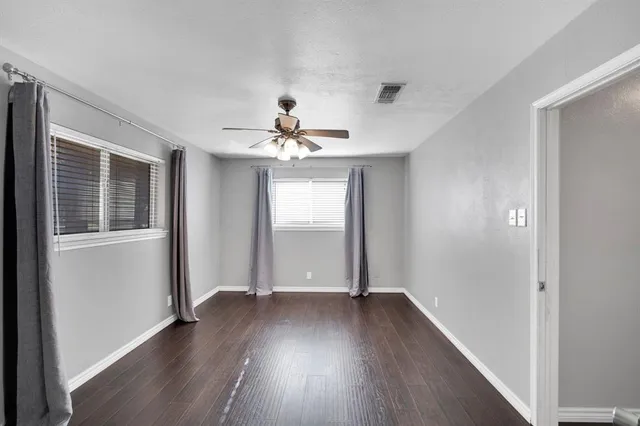 $2,300 | 202 Vanderbilt Lane, Waxahachie, TX 75165