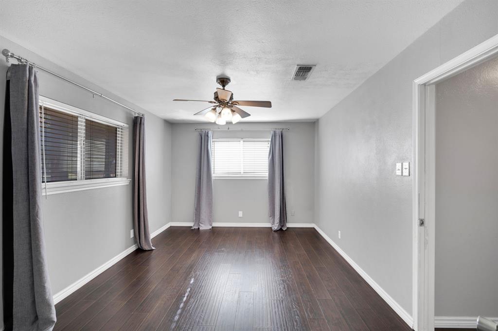 202 Vanderbilt Lane Waxahachie, TX 75165 - Photo 22 of 39