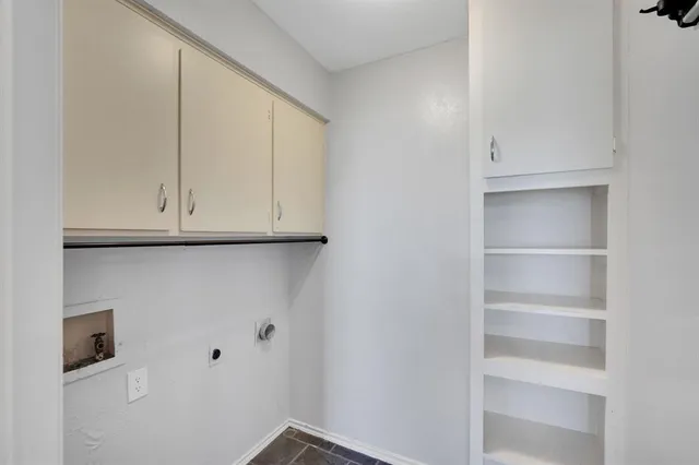 $2,300 | 202 Vanderbilt Lane, Waxahachie, TX 75165