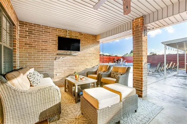 $5,888 | 6900 Royal Street, Arabi, LA 70032