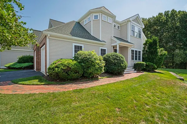 $719,900 | 35 Indian Woods Way, Unit 35, Canton, MA 02021
