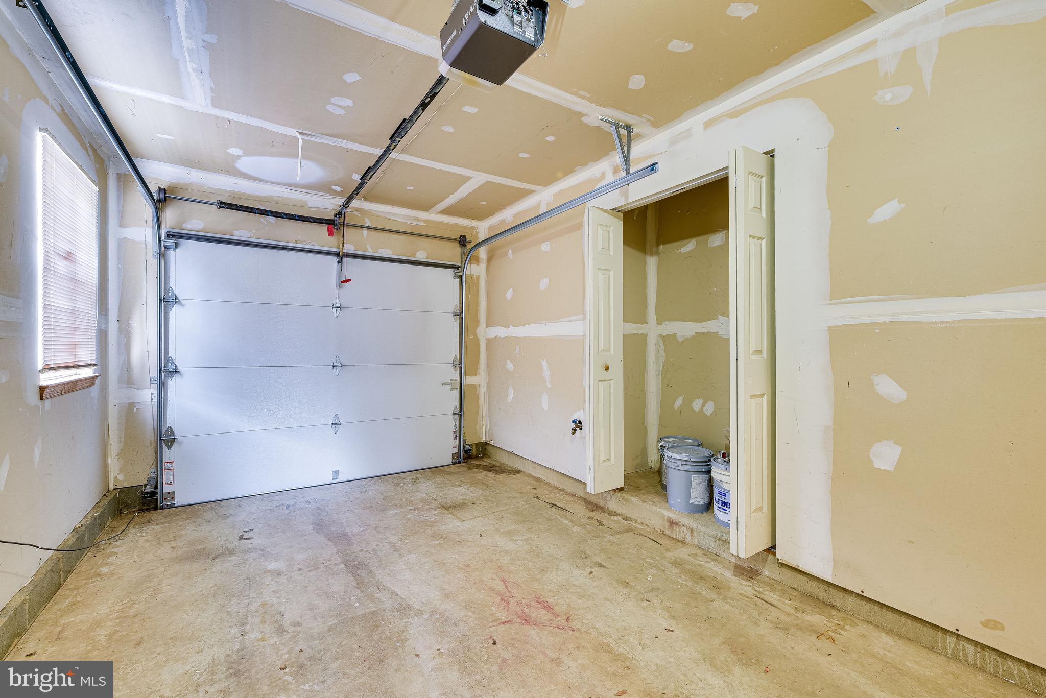 12097 Trumbull Way, Unit 20971 Reston, VA 20190 - Photo 30 of 48 Gallery Image 30