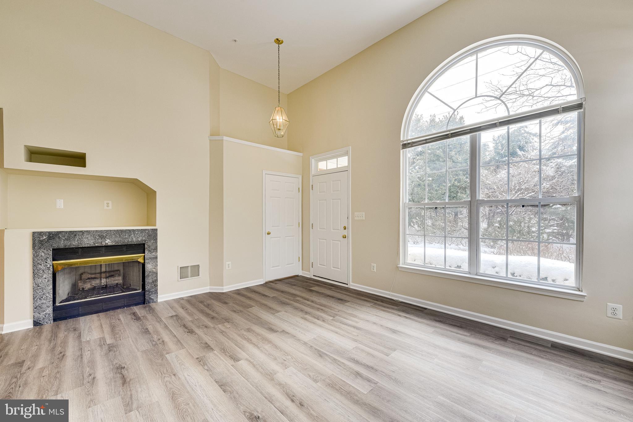 12097 Trumbull Way, Unit 20971 Reston, VA 20190 - Photo 4 of 48 Gallery Image 4
