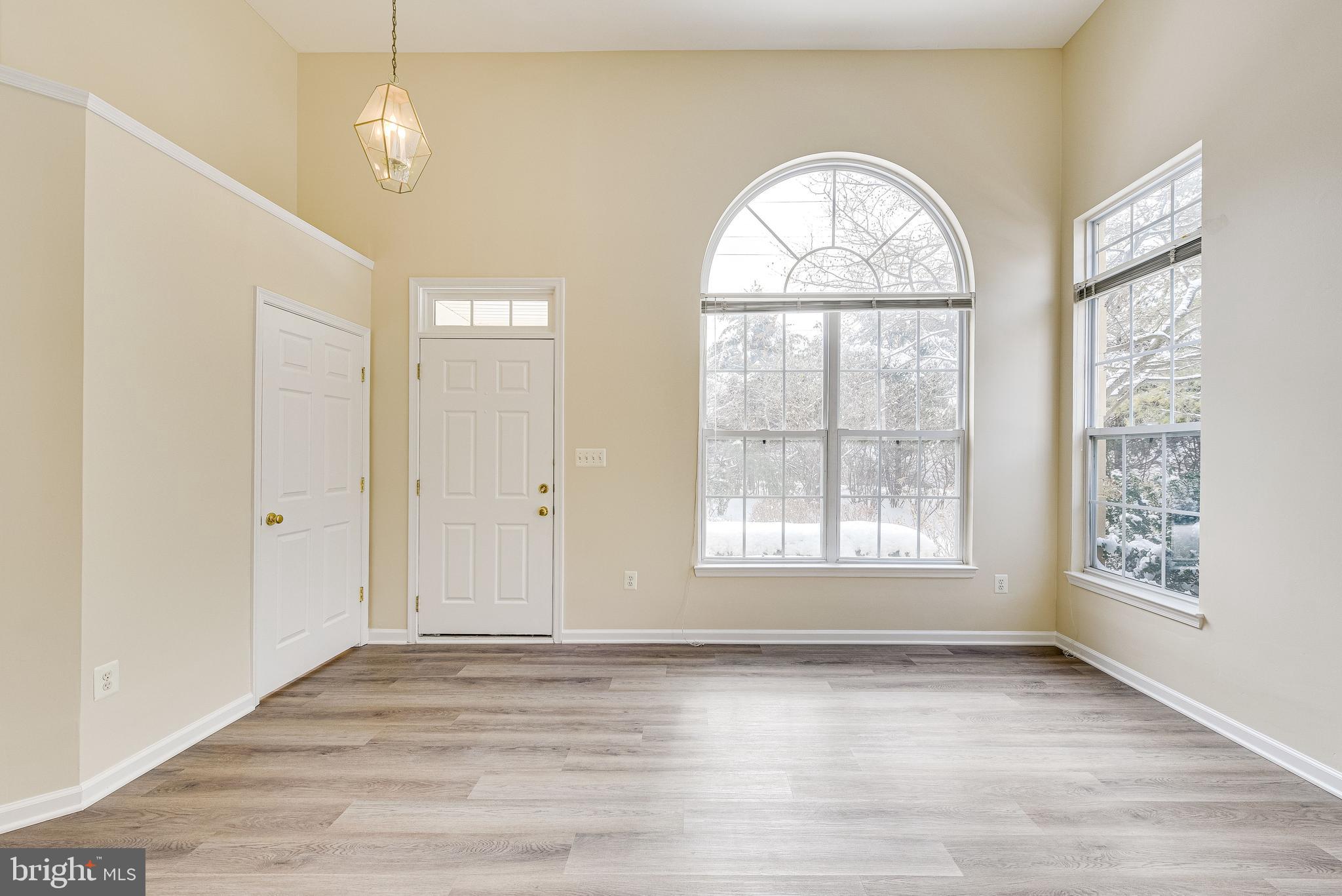 12097 Trumbull Way, Unit 20971 Reston, VA 20190 - Photo 5 of 48 Gallery Image 5