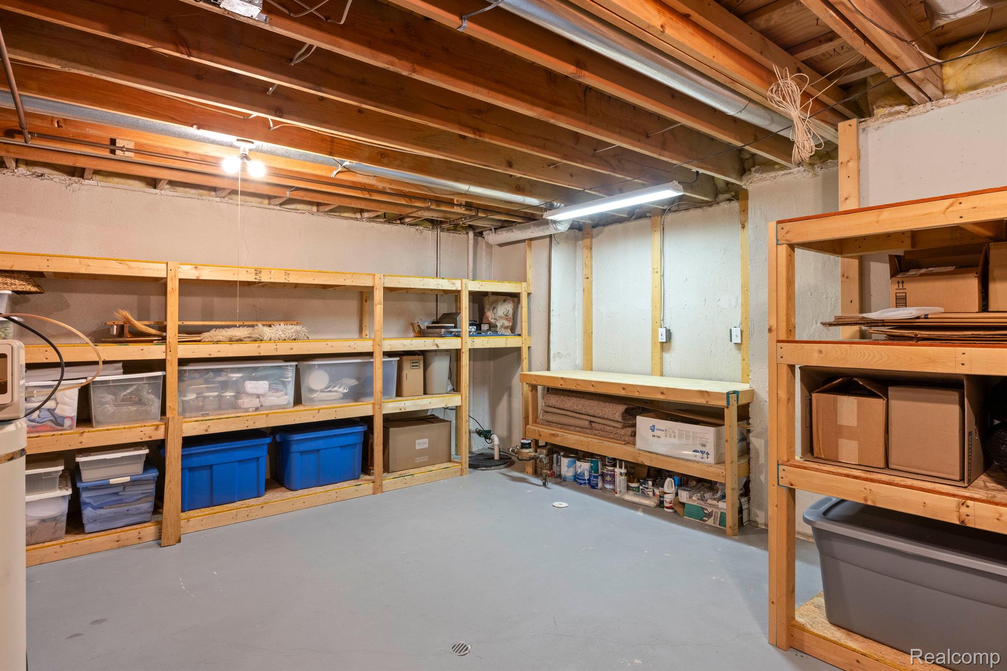 4237 Calumet Drive Rochester, MI 48306 - Photo 46 of 64 Gallery Image 46