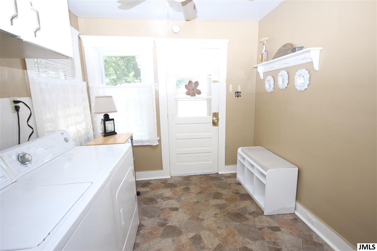 412 Gilbert Street Jackson, MI 49202 - Photo 11 of 24 Photo 11