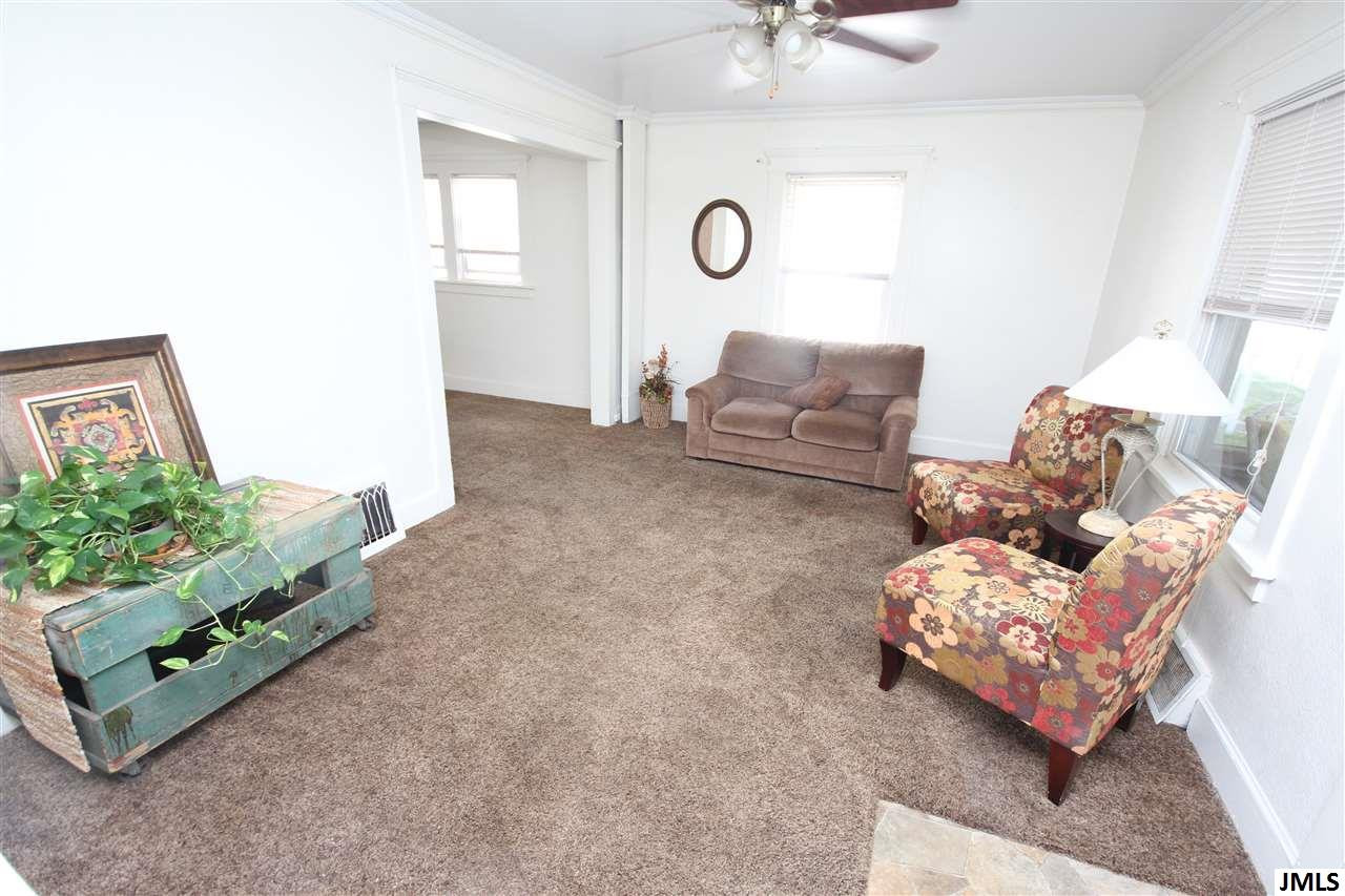 412 Gilbert Street Jackson, MI 49202 - Photo 14 of 24 Photo 15