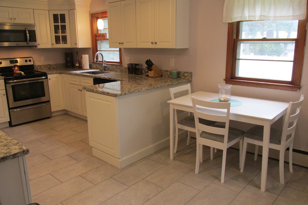 28 Marcus Road Wilmington, MA 01887 - Photo 5 of 14 Gallery Image 5