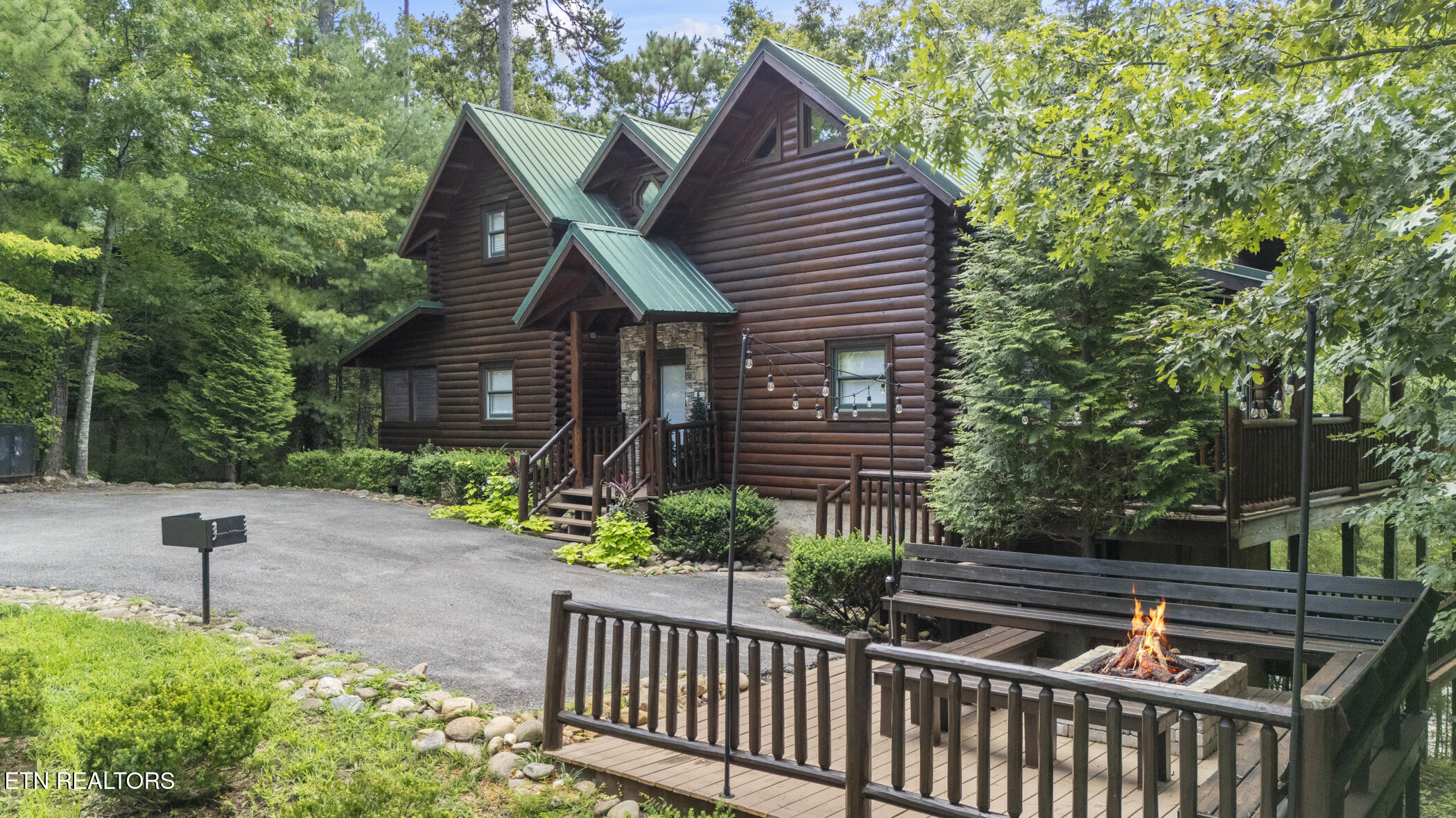 2829 Ridge Creek Circle Sevierville, TN 37876 - Photo 2 of 60 dji_20250825125330_0036_d