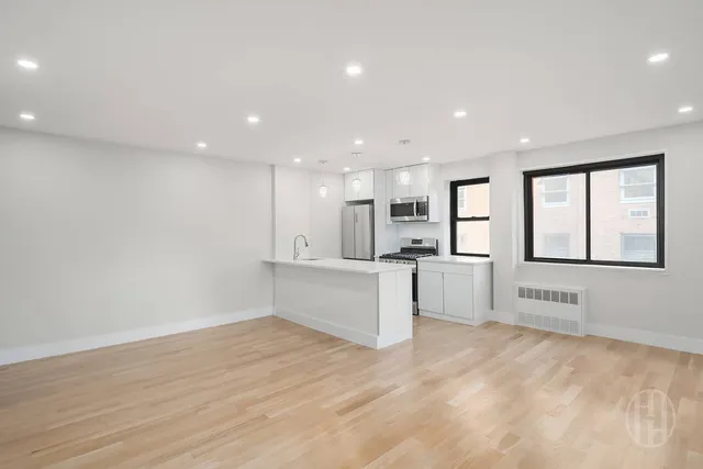 $750,000 | 85 8th Avenue, Unit 5L | Chelsea