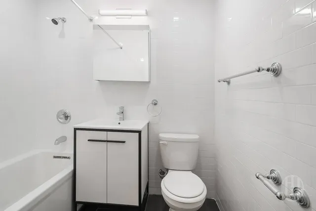 $750,000 | 85 8th Avenue, Unit 5L | Chelsea