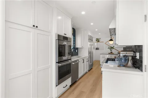 $3,299,950 | 315 Lugonia Street, Newport Beach, CA 92663