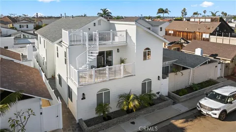 $3,299,950 | 315 Lugonia Street, Newport Beach, CA 92663
