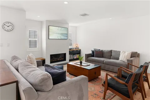 $3,299,950 | 315 Lugonia Street, Newport Beach, CA 92663