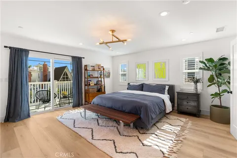 $3,299,950 | 315 Lugonia Street, Newport Beach, CA 92663