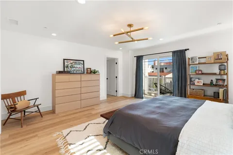 $3,299,950 | 315 Lugonia Street, Newport Beach, CA 92663