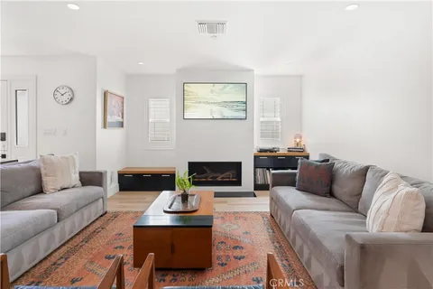 $3,299,950 | 315 Lugonia Street, Newport Beach, CA 92663