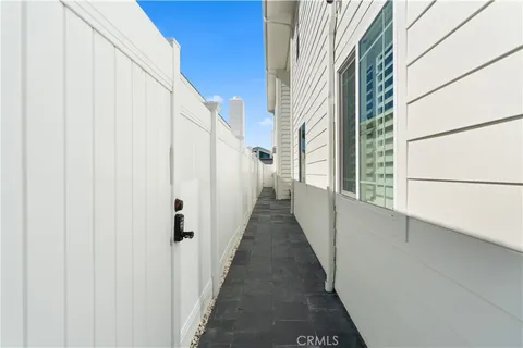 $3,299,950 | 315 Lugonia Street, Newport Beach, CA 92663