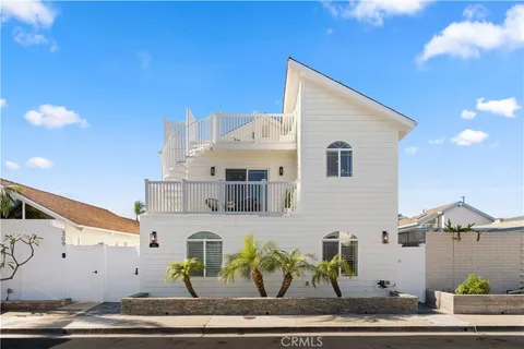 $3,299,950 | 315 Lugonia Street, Newport Beach, CA 92663