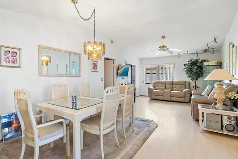 $185,000 | 7633 Tahiti Lane, Unit 204, Lake Worth, FL 33467