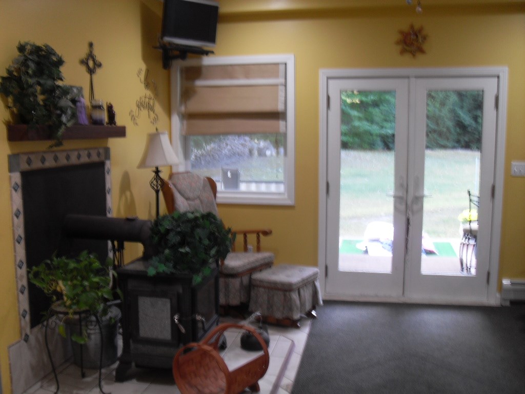220 Old Walpole Road Keene, NH 03431 - Photo 10 of 27