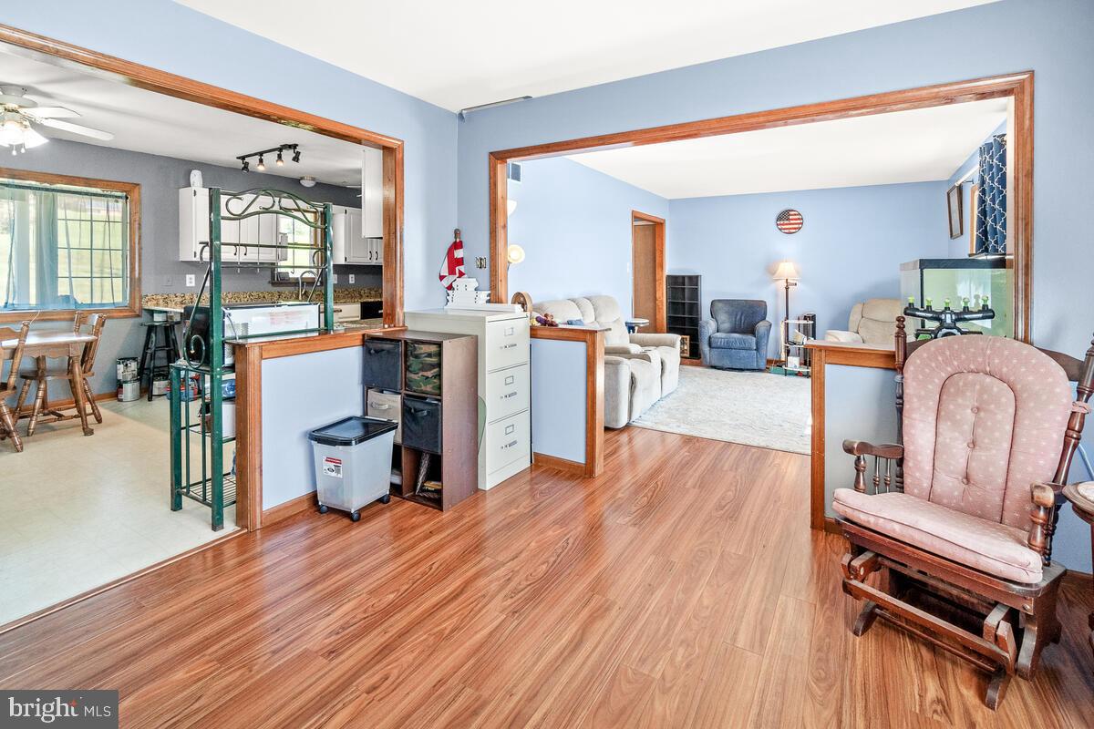 10327 Clark Road Myersville, MD 21773 - Photo 17 of 49 Gallery Image 17