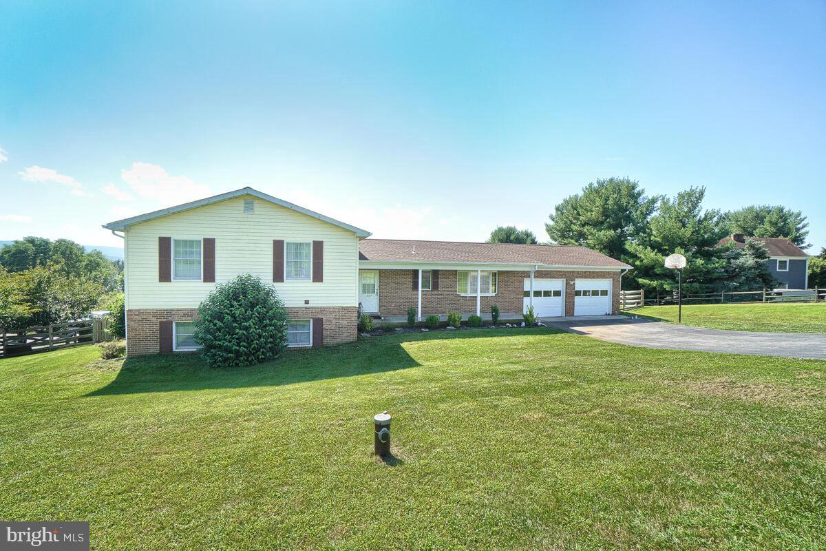 10327 Clark Road Myersville, MD 21773 - Photo 4 of 49 Gallery Image 4