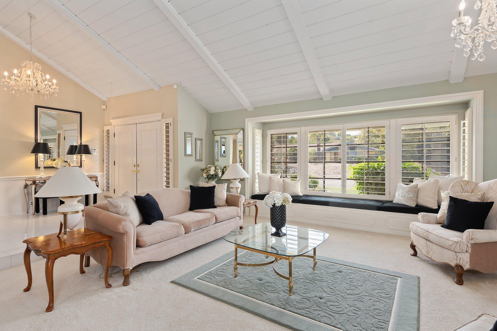 6430 San Onofre Drive Camarillo, CA 93012 - Photo 6 of 42 05 - Living Room