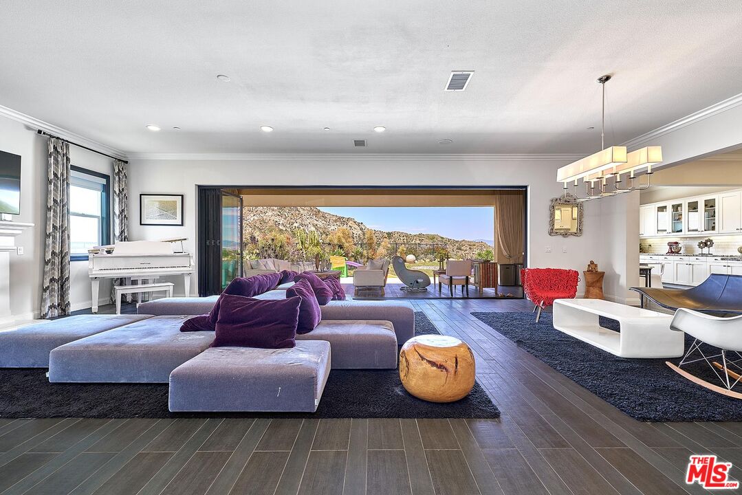 24950 Old Stone Way Stevenson Ranch, CA 91381 - Photo 14 of 59