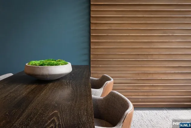 $2,350 | 15 West Johnson Avenue, Unit 206, Bergenfield, NJ 07621