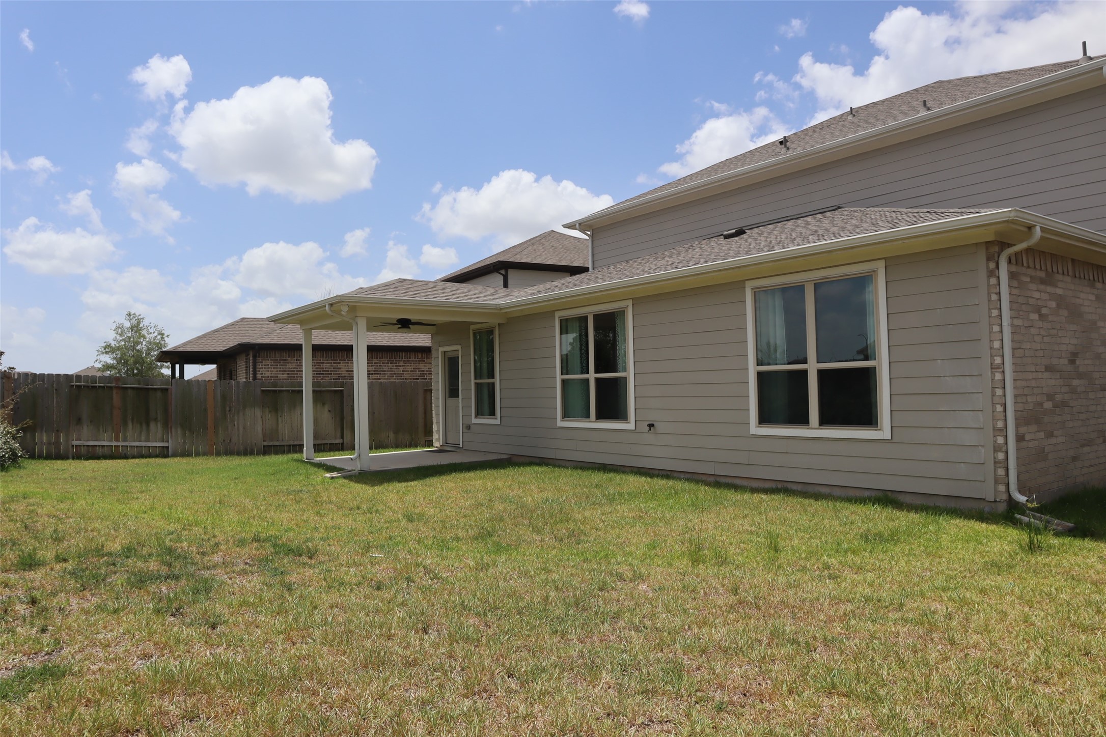 5806 Aurora Grns Lane Katy, TX 77493 - Photo 17 of 17 backyard