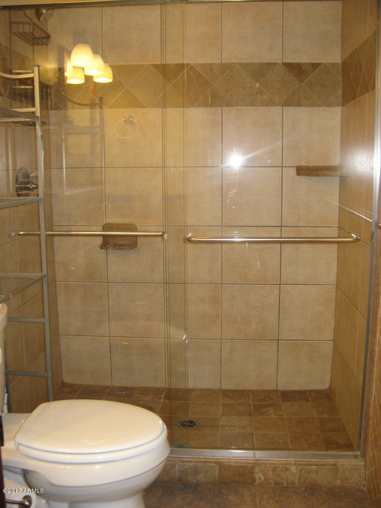 2630 East Cactus Road Phoenix, AZ 85032 - Photo 15 of 40 Raab 026