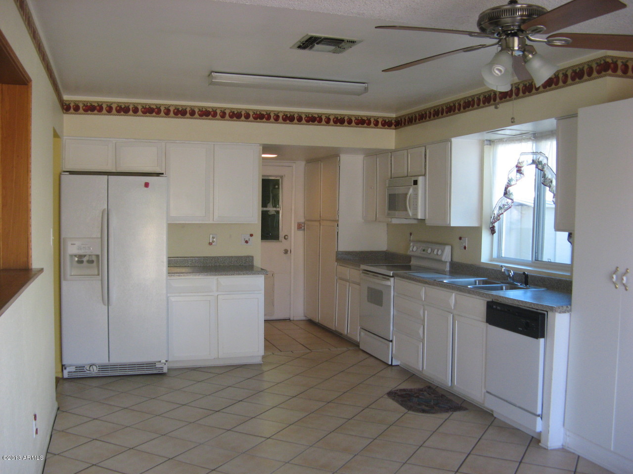 2630 East Cactus Road Phoenix, AZ 85032 - Photo 3 of 40 Raab 034