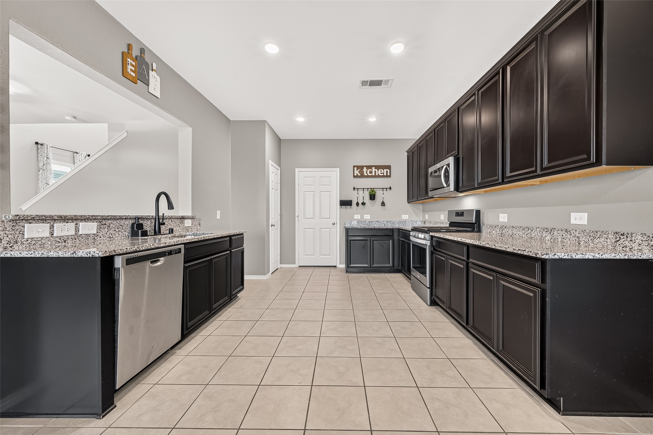 5911 Waggoner Ranch Trail Katy, TX 77493 - Photo 12 of 34 Gallery Image 12