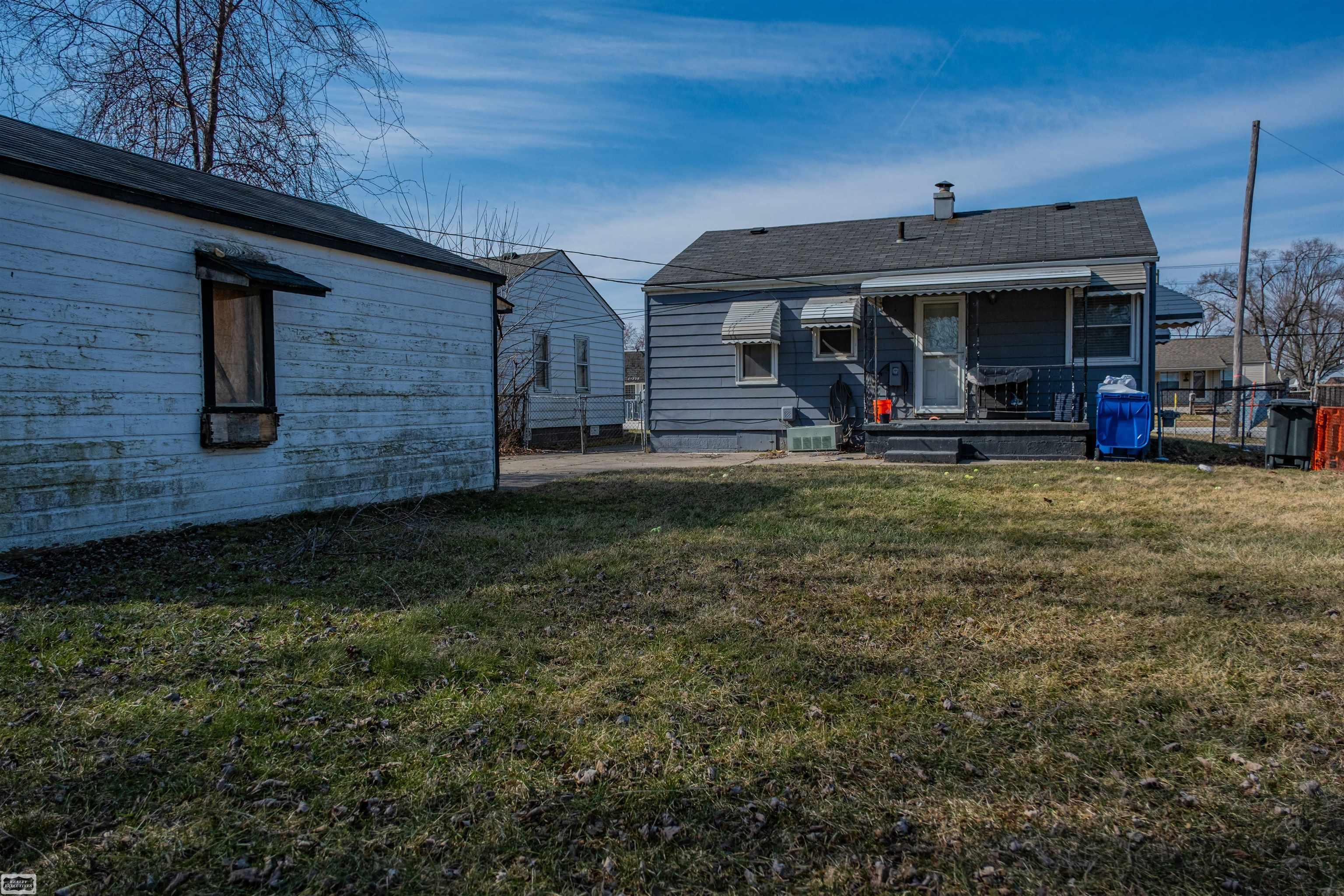 21360 Waltham Road Warren, MI 48089 - Photo 7 of 23