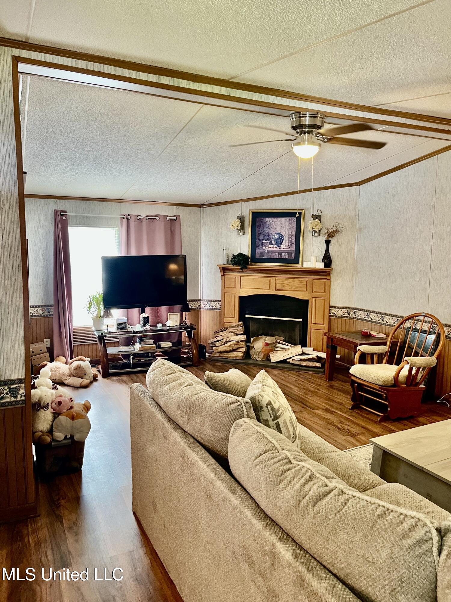 7853 Petunia Road Gautier, MS 39553 - Photo 7 of 16 IMG_6293