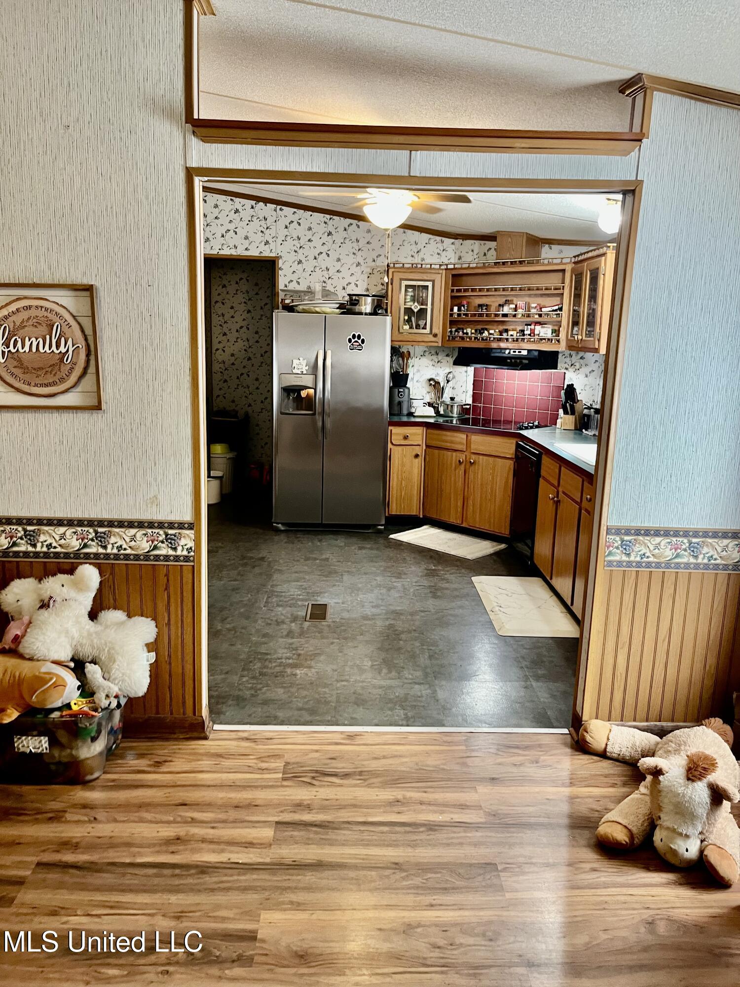 7853 Petunia Road Gautier, MS 39553 - Photo 8 of 16 IMG_6297