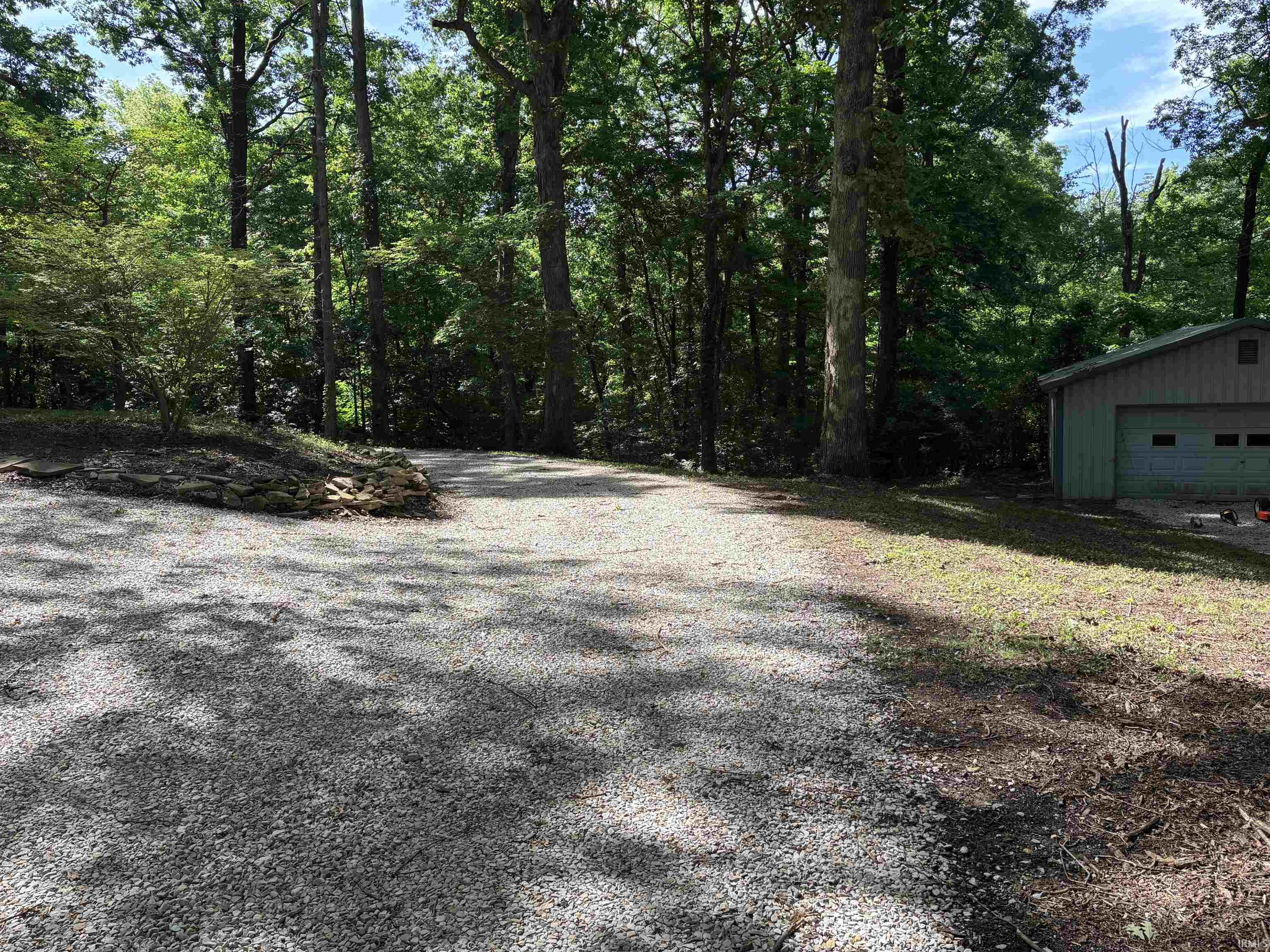 2429 Koring Road Evansville, IN 47720 - Photo 8 of 36