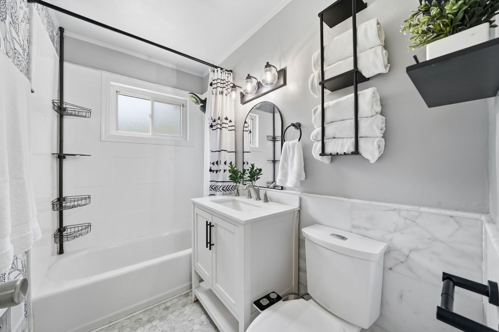 704 Long Road Glenview, IL 60025 - Photo 14 of 26 Gallery Image 14