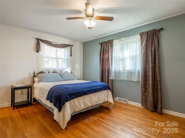 $335,000 | 203 Oak Grove Road, East Flat Rock, NC 28726