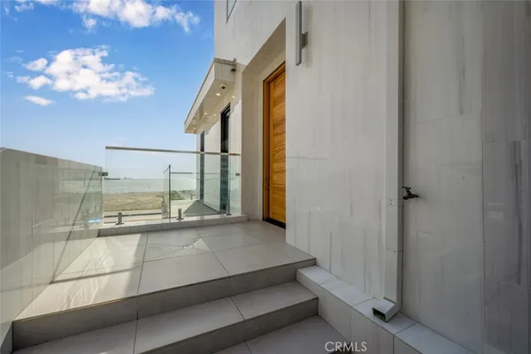 a view of an entryway