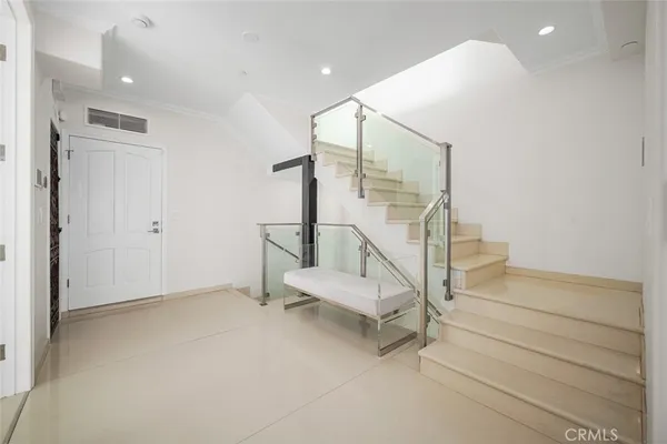 a view of entryway with workspace