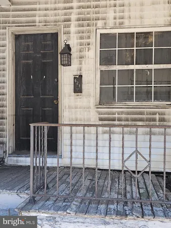 $35,000 | 621 East Centre Street, Mahanoy City, PA 17948
