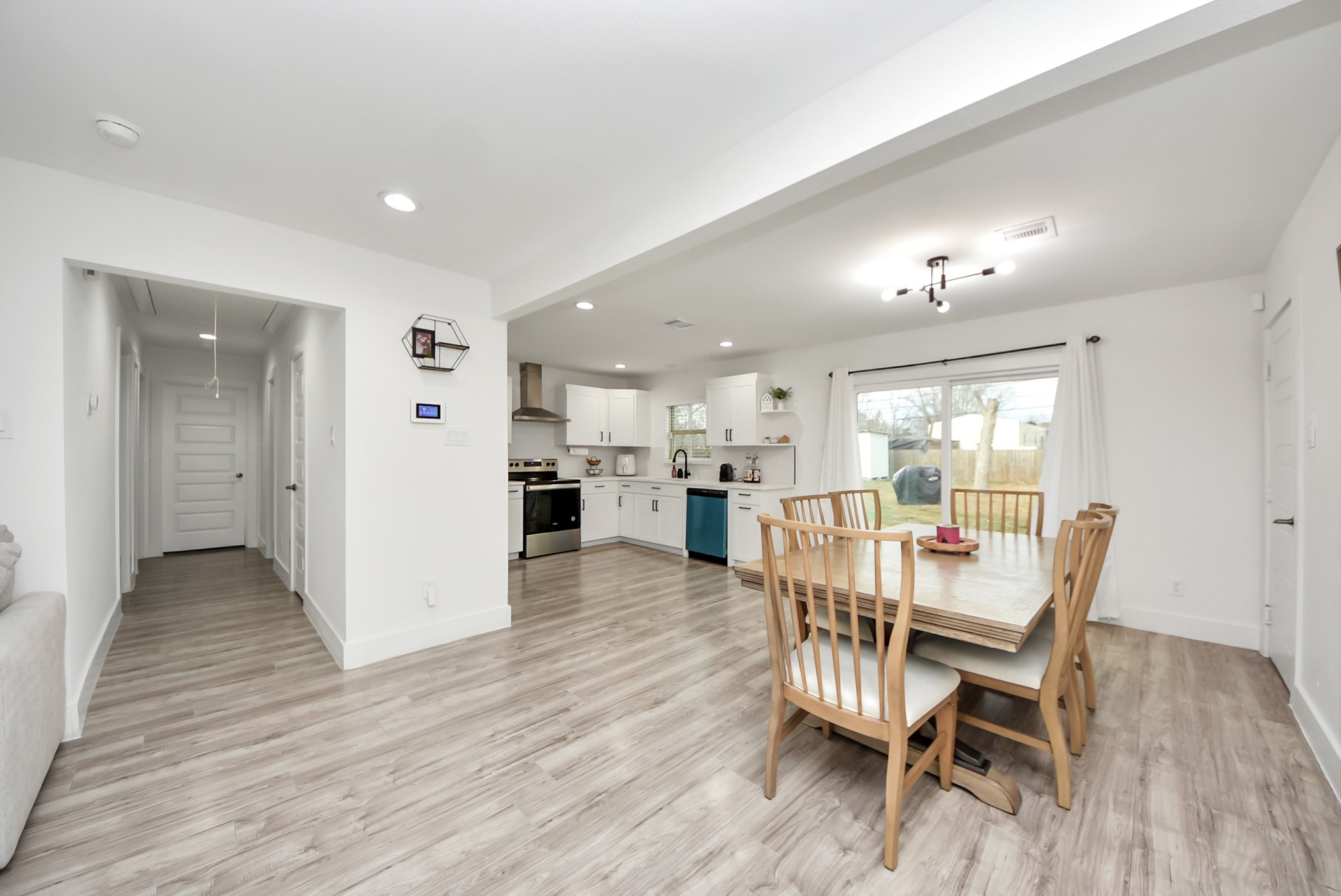 1110 Johnson Street Pasadena, TX 77506 - Photo 8 of 36