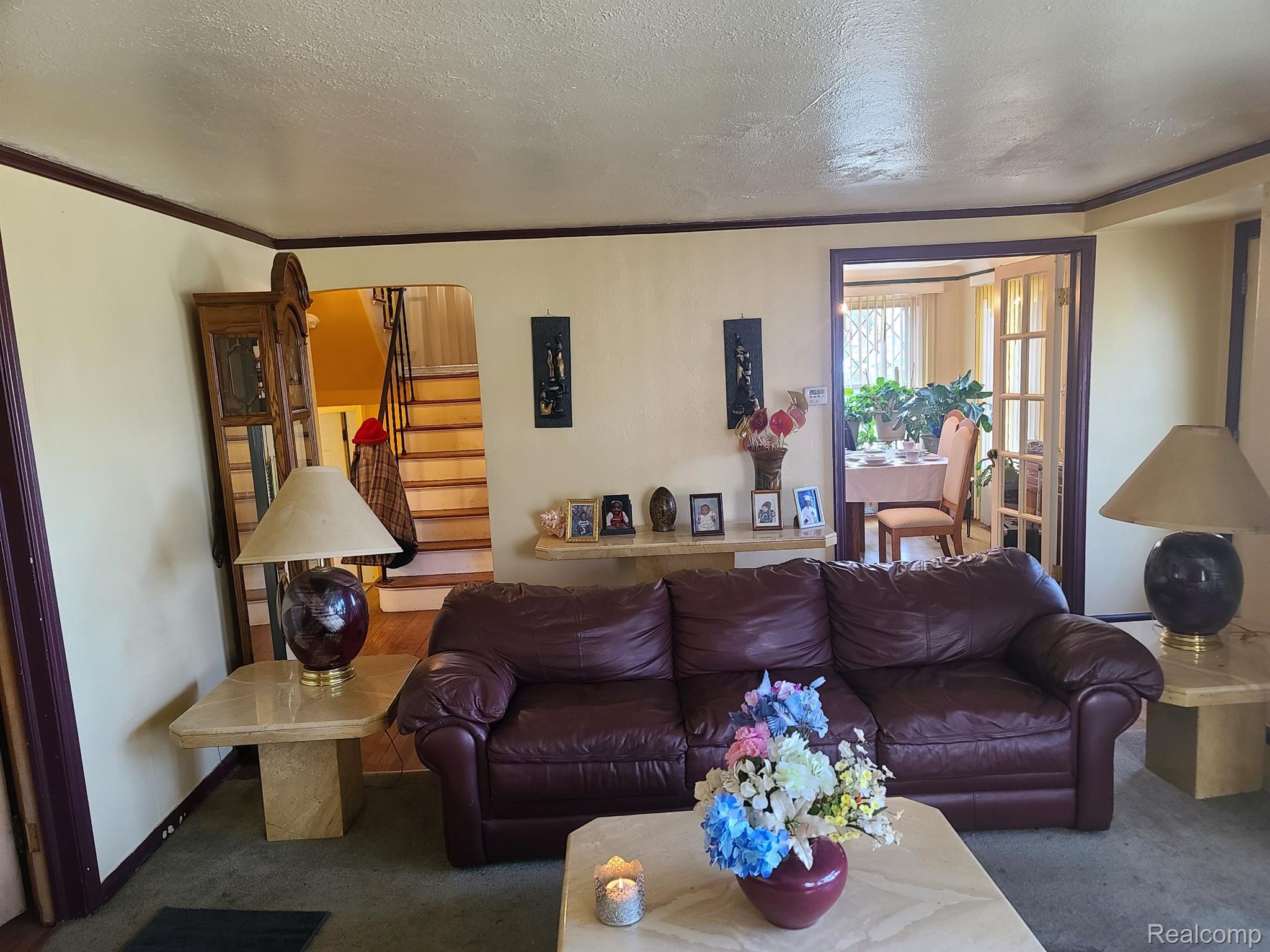 17868 Berg Road Detroit, MI 48219 - Photo 4 of 15 Livingroom